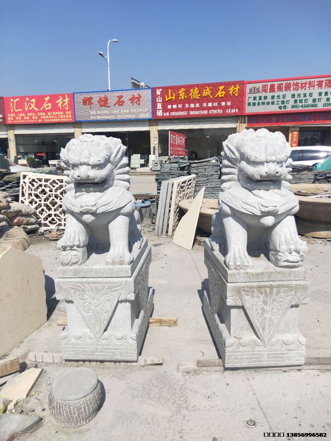 合肥石獅子雕塑，芝麻灰材質(zhì)，高1.7，雕工精細(xì)。