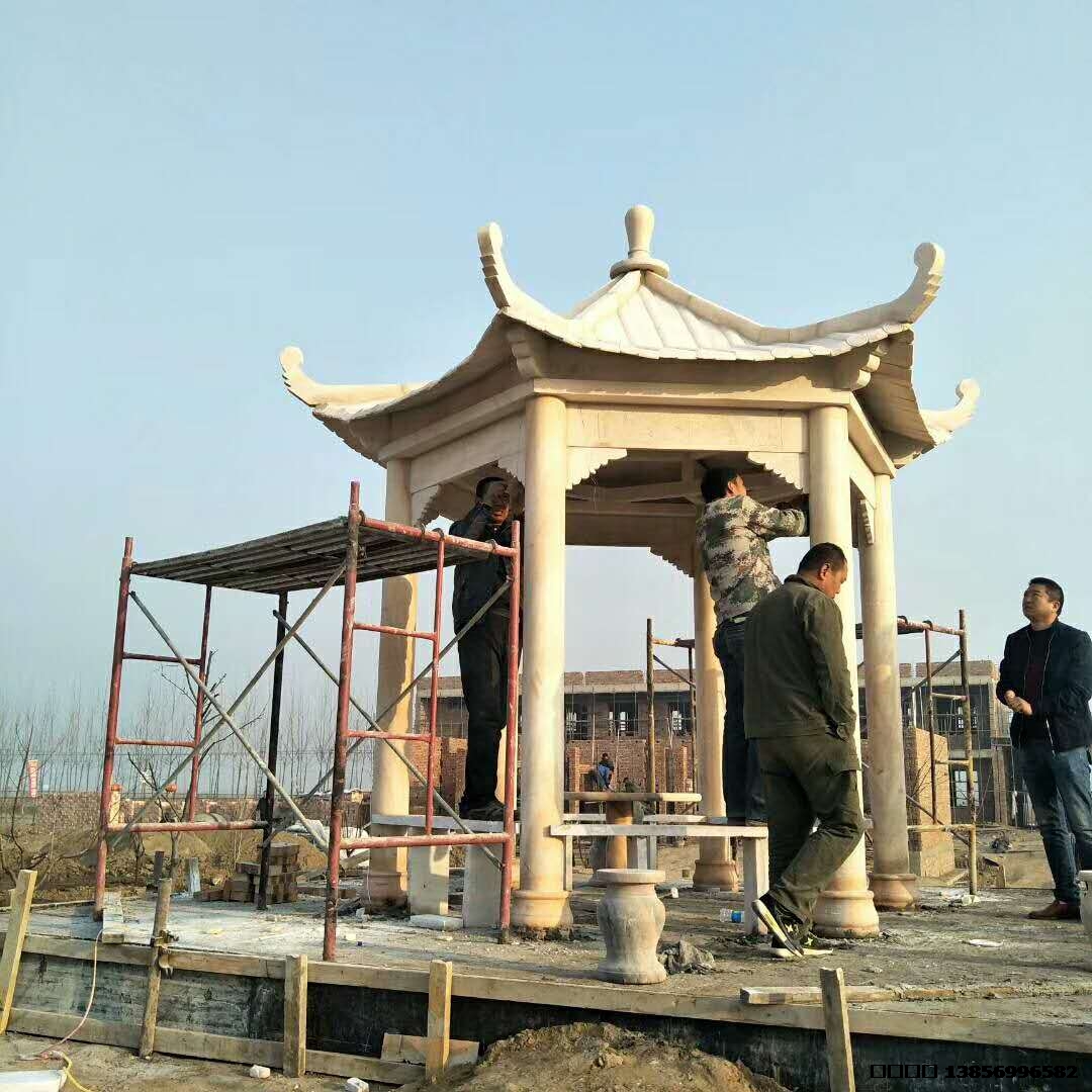 涼亭雕刻，材質(zhì)：晚霞紅，直徑3米，高3.8米。